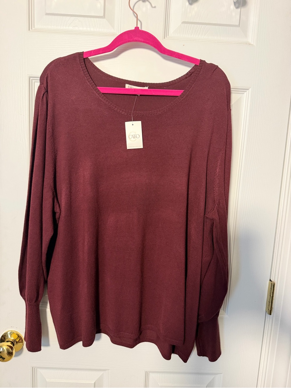 Cato Women's Wine Scoop Neck Long Sleeve Knit Top